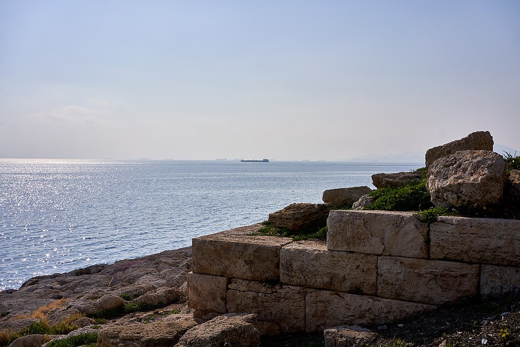 Zidurile antice ale Pireului